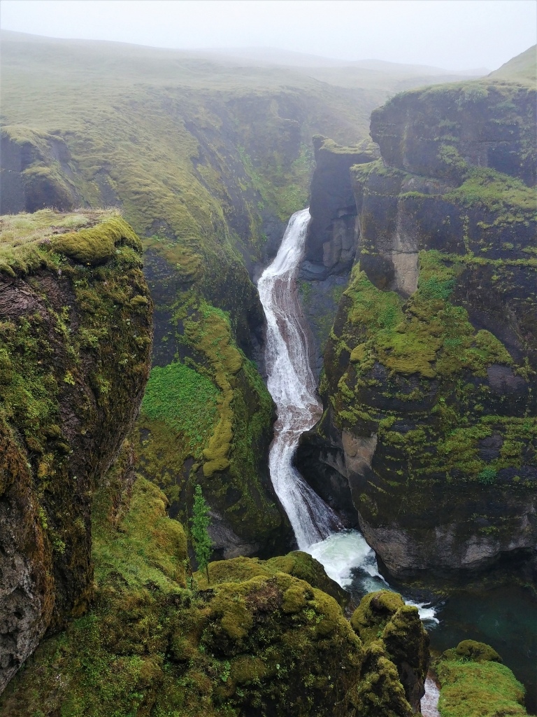 Fjaðrárgljúfur Iceland